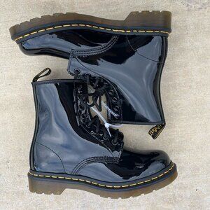 NWOT Doc Martens Womens 1460W Black Patent Leather Lace Up Combat Boots Sz 8